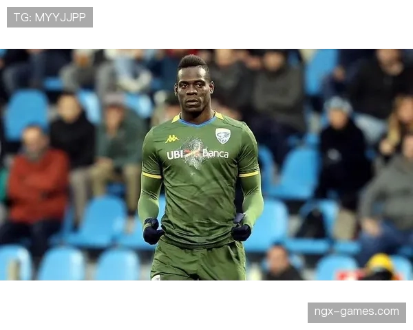 巴洛特利训练迟到被罚，转头花8万欧买限量跑车：自律？那是什么？